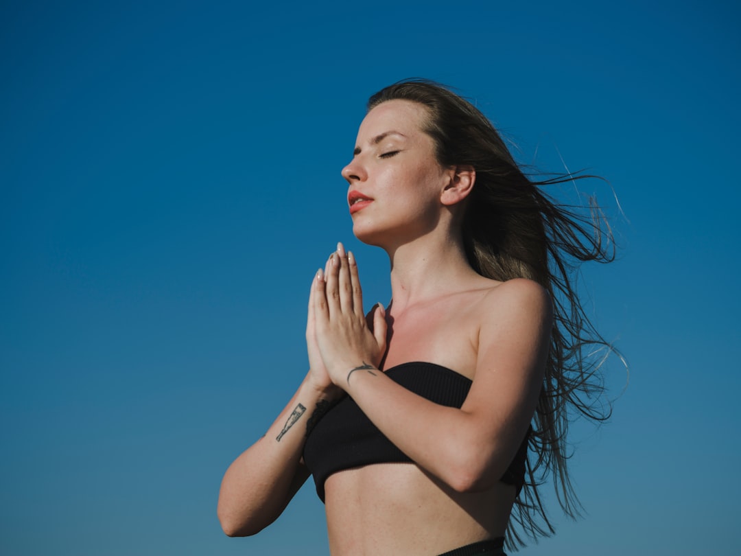 Photo face yoga